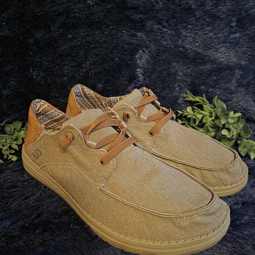 Skechers Relaxed Fit Men’s Size 11 Memory Foam Casual Lace-Up Shoes Tan